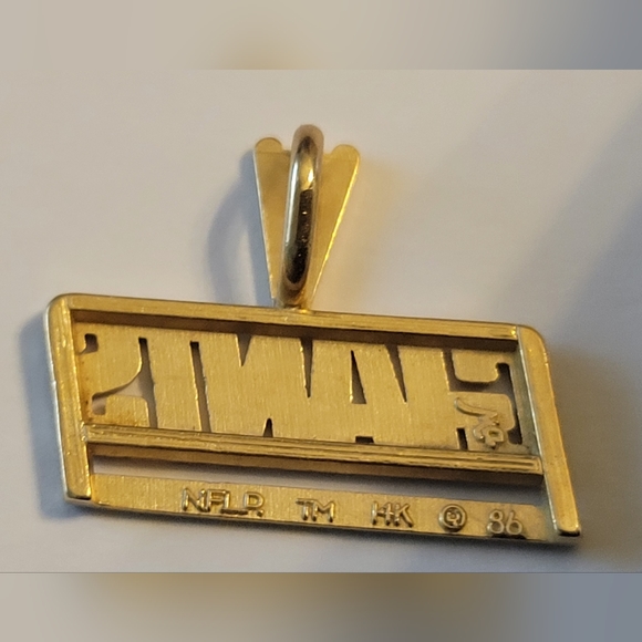 EUC 14K Gold NY Giants charmed marked MA - Picture 2 of 6